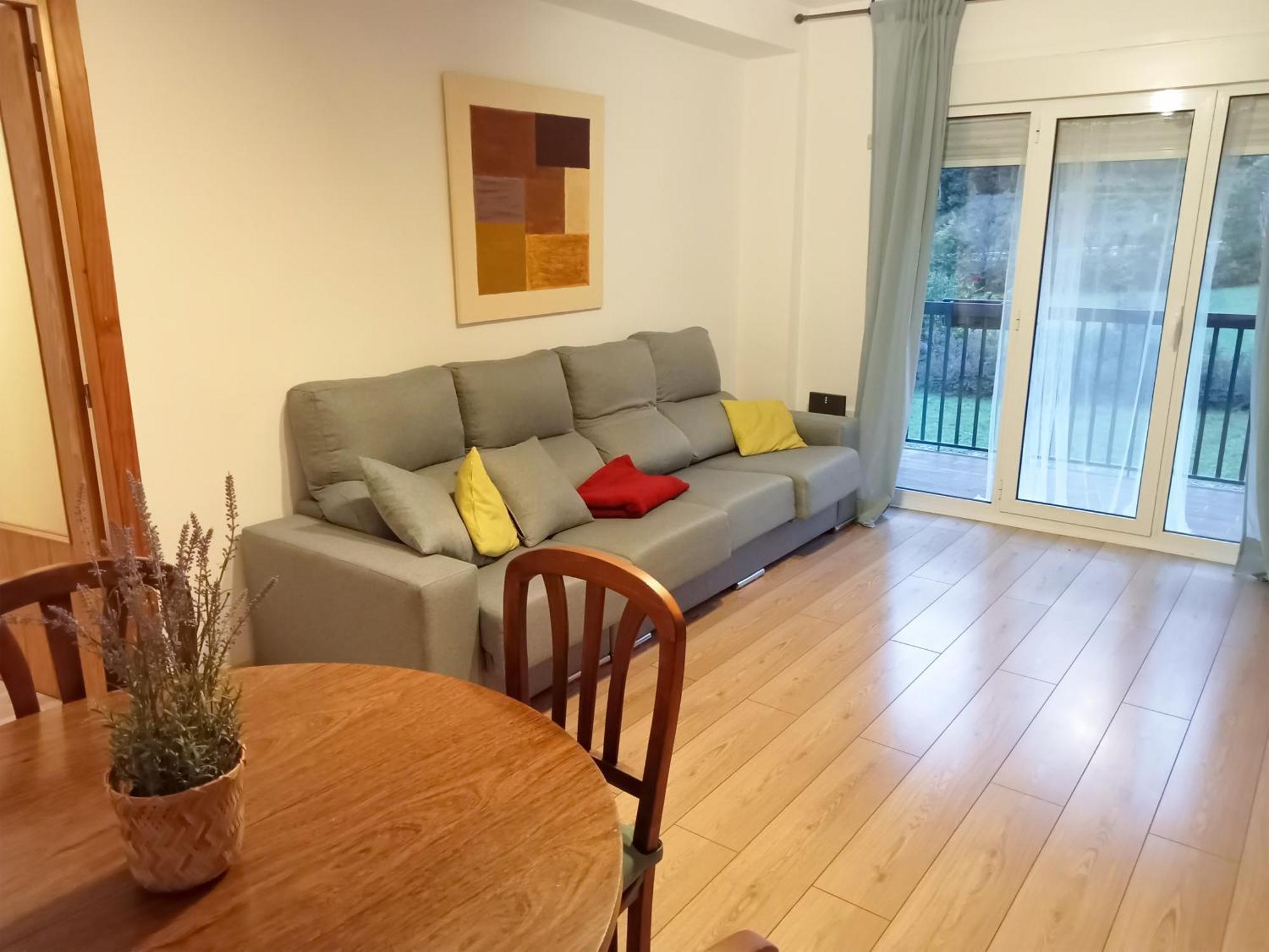 Apartamentos Valle De Tena - Biescas 3000 ภายนอก รูปภาพ
