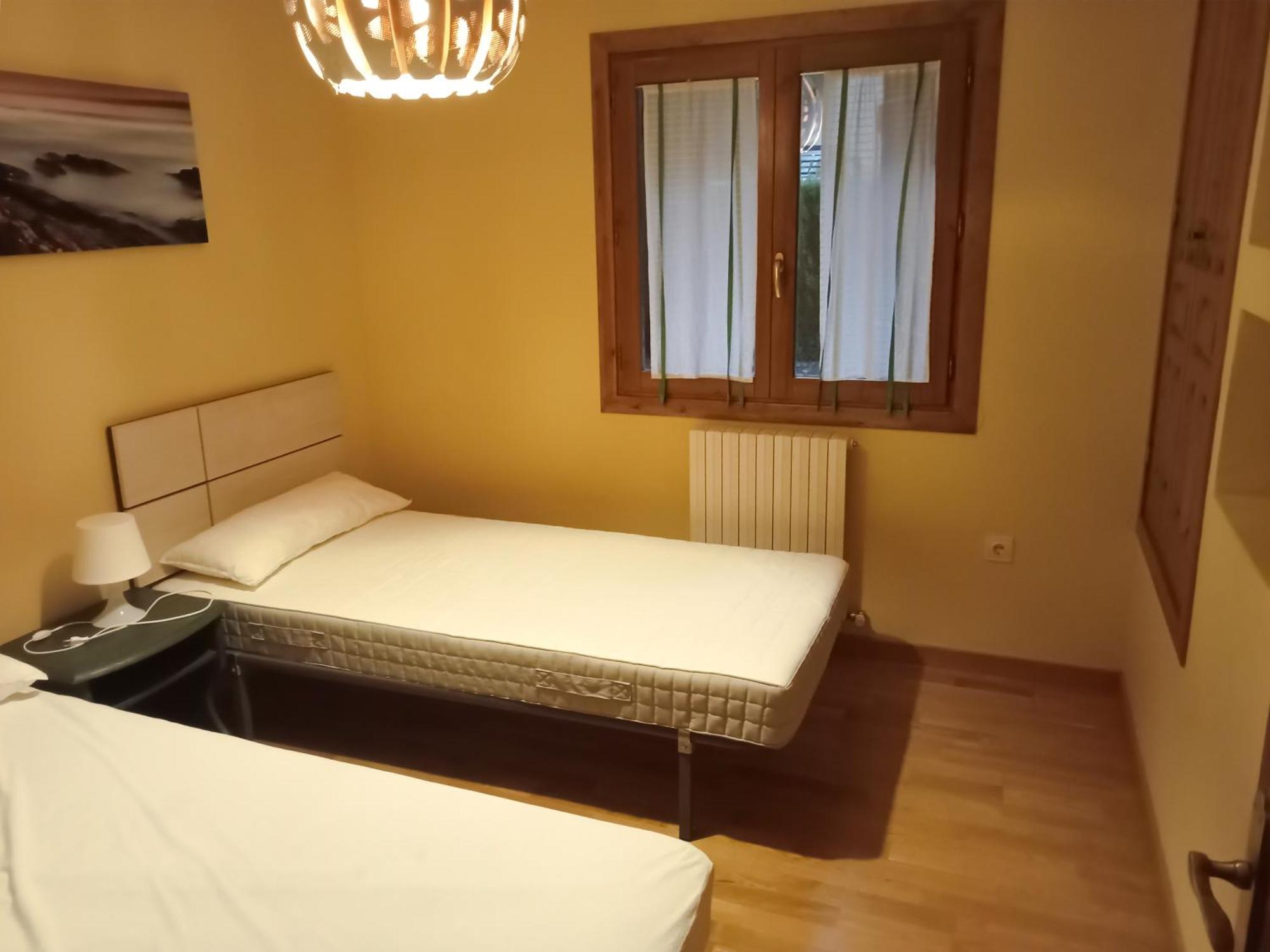 Apartamentos Valle De Tena - Biescas 3000 ภายนอก รูปภาพ